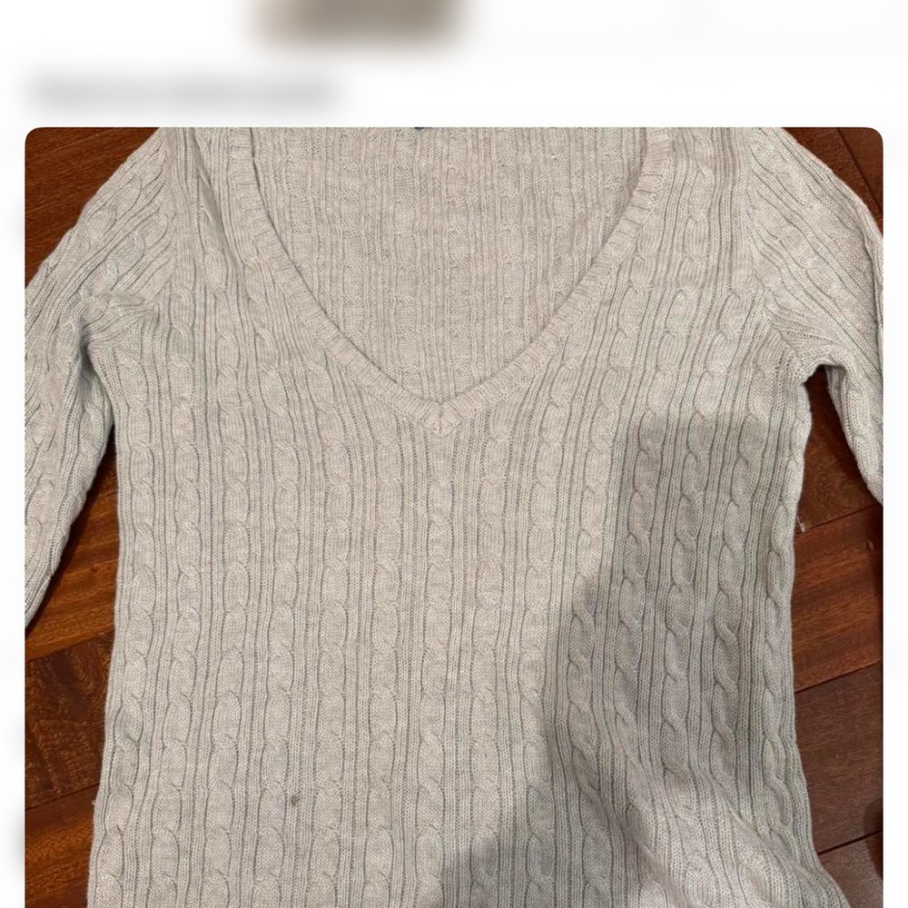 Brandy Melville Light Gray Cable-Knit V-Neck Sweater